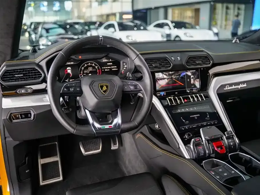 Lamborghini Urus 2022 из CN, фото 2