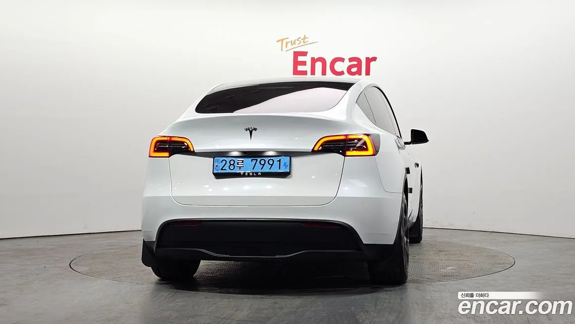 Tesla Model Y 2024 из KR, фото 9