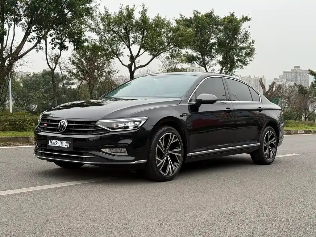 Volkswagen Magotan 2022 из CN, фото 1