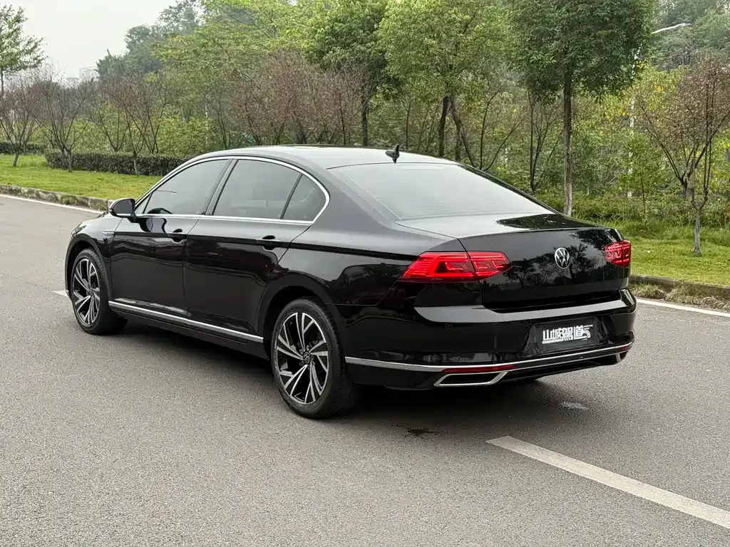 Volkswagen Magotan 2022 из CN, фото 10