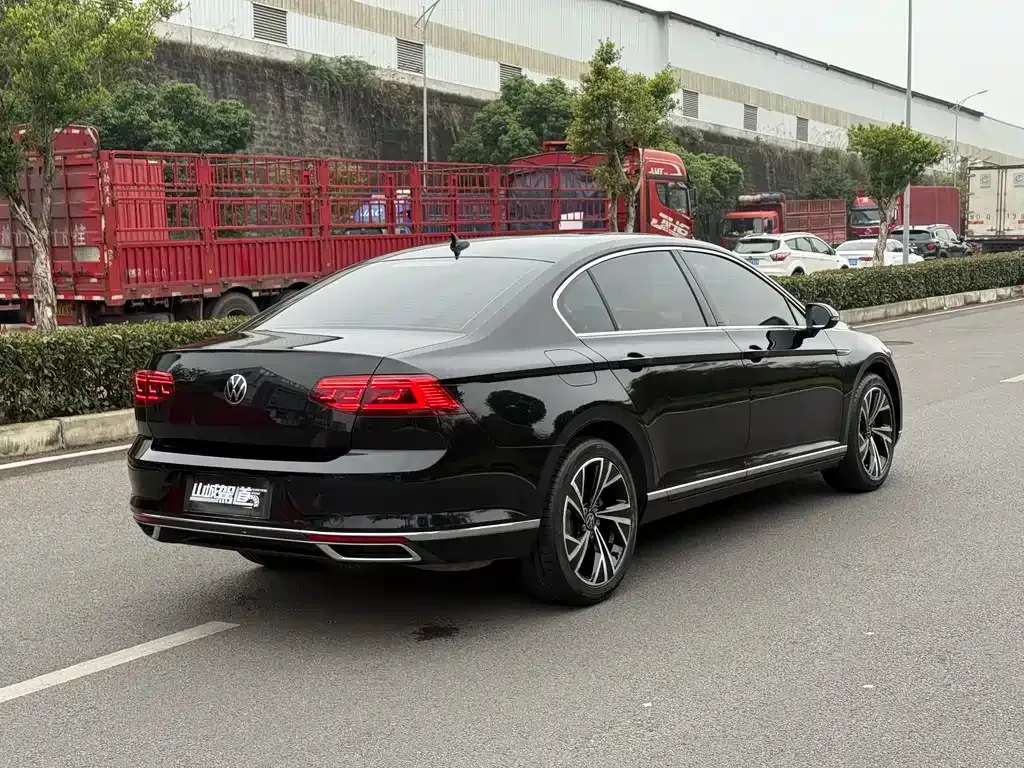 Volkswagen Magotan 2022 из CN, фото 5