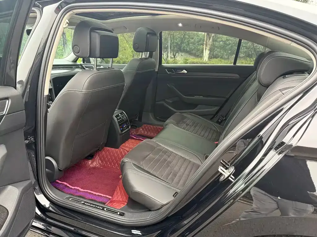 Volkswagen Magotan 2022 из CN, фото 7
