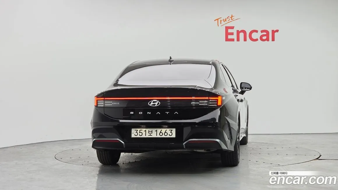 Hyundai Sonata 2024 из KR, фото 2