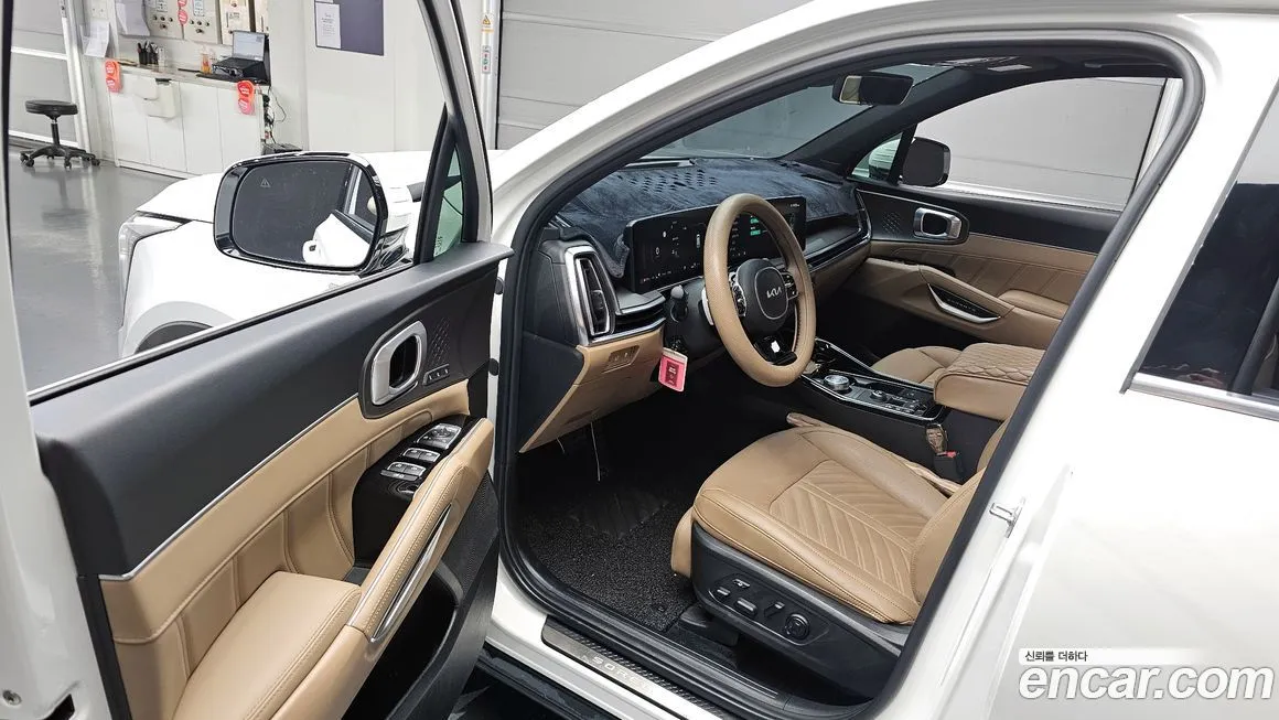Kia Sorento — фото 10