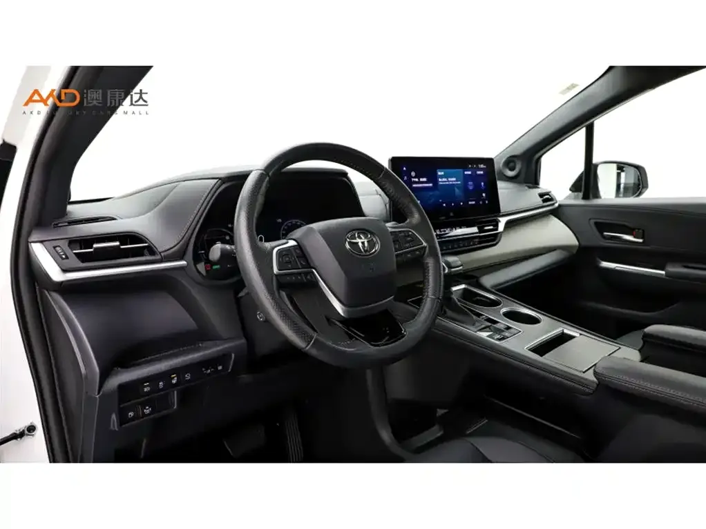 Toyota Granvia 2023 из CN, фото 8