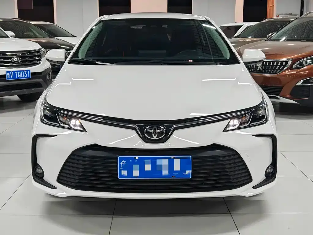 Toyota Corolla 2023 из CN, фото 4