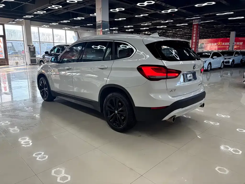 BMW X1 2021 из CN, фото 9