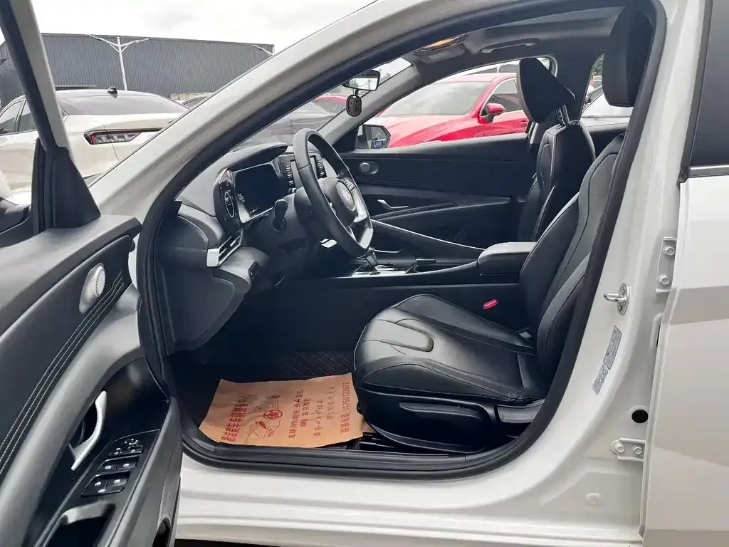Hyundai Elantra 2024 из CN, фото 9
