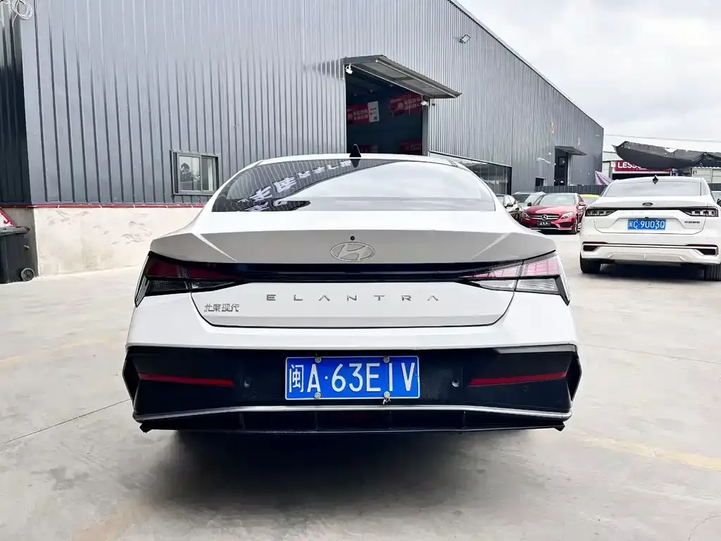 Hyundai Elantra 2024 из CN, фото 3