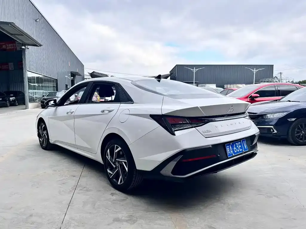 Hyundai Elantra 2024 из CN, фото 7