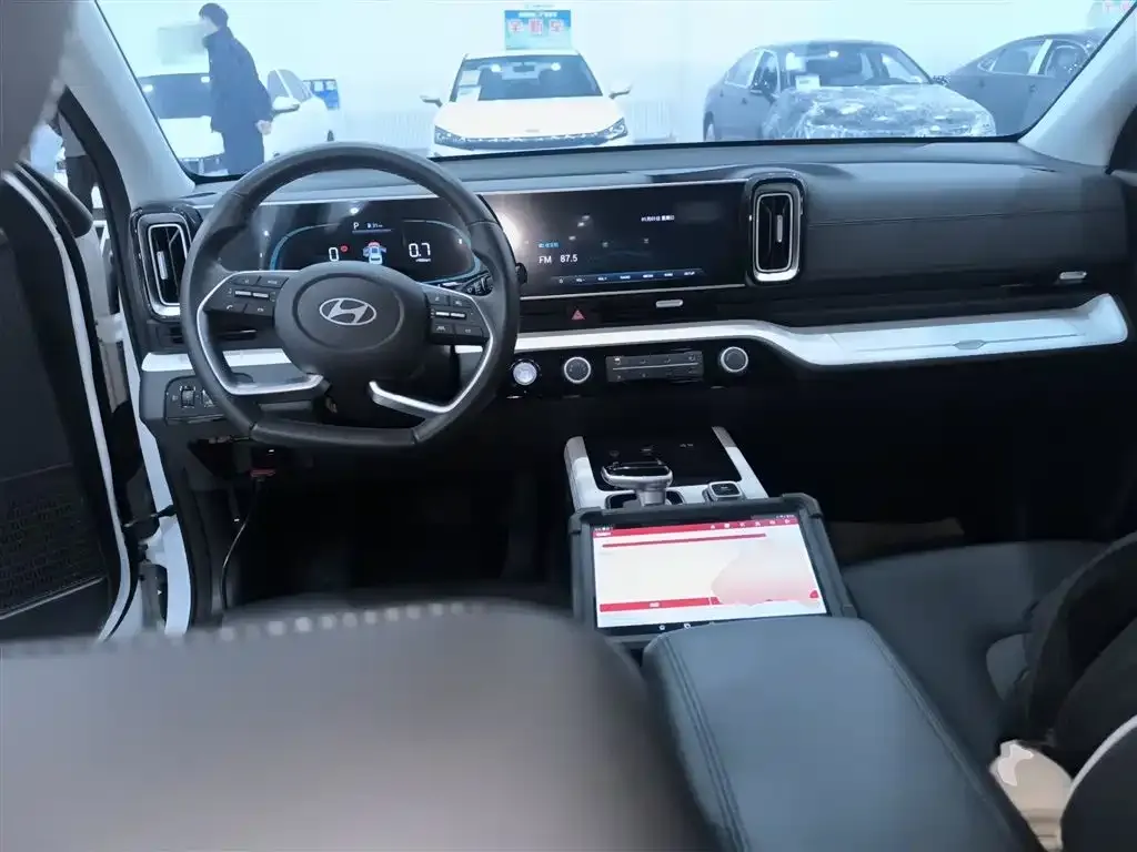 Hyundai ix35 2024 из CN, фото 4