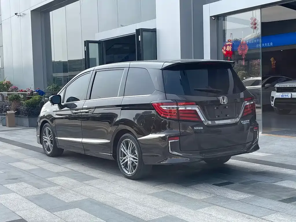 Honda Elysion 2021 из CN, фото 8