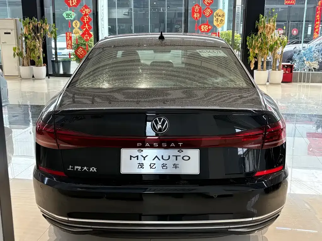 Volkswagen Passat — фото 9