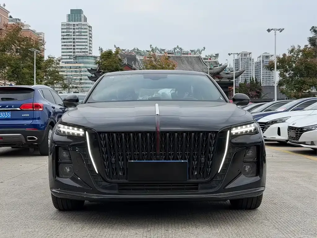 Hongqi H5 — фото 2