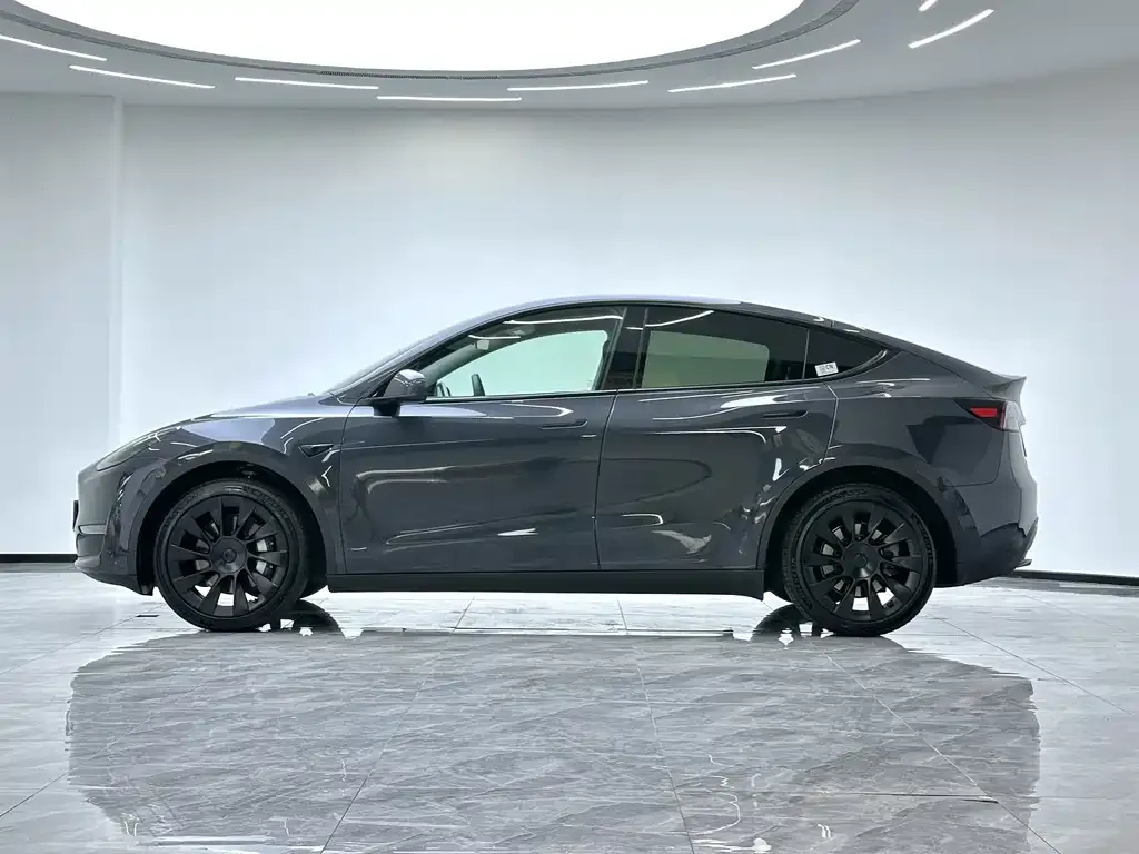 Tesla Model Y 2024 из CN, фото 10