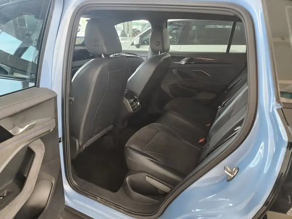 Volkswagen Tiguan L 2024 из CN, фото 5