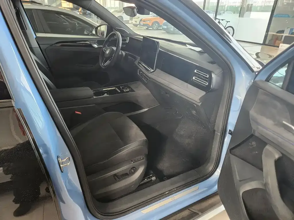 Volkswagen Tiguan L 2024 из CN, фото 9