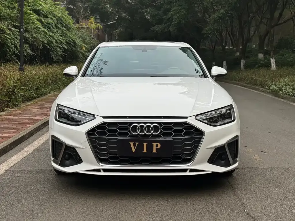Audi A4L 2021 из CN, фото 8