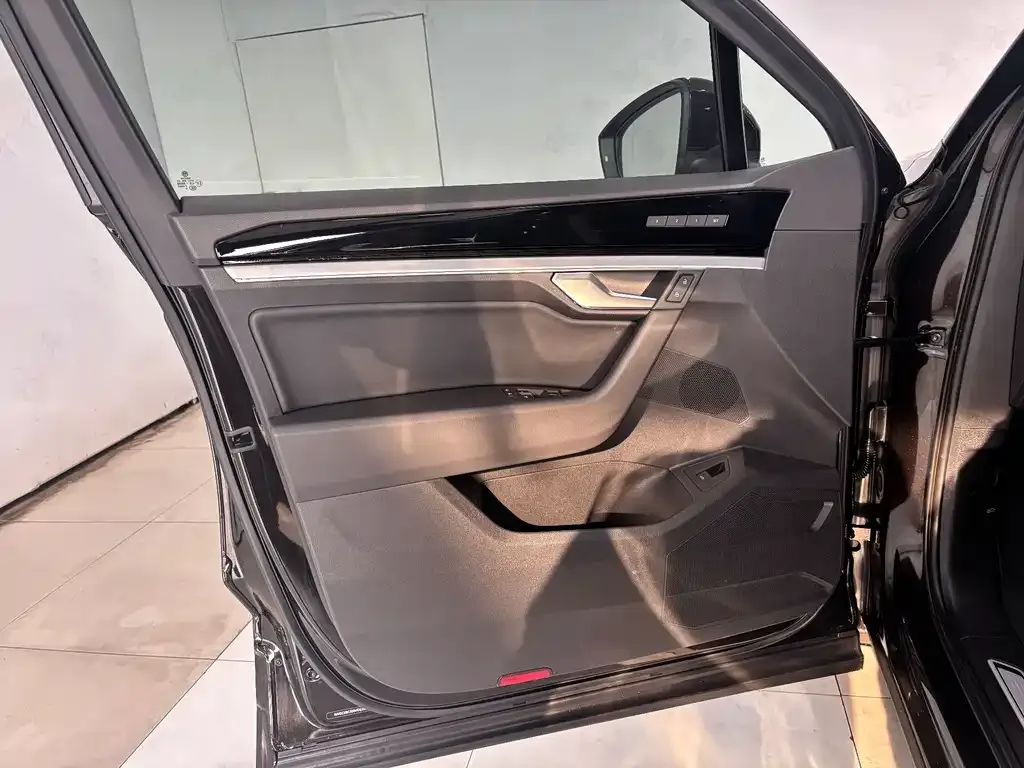 Volkswagen Touareg 2021 из CN, фото 6