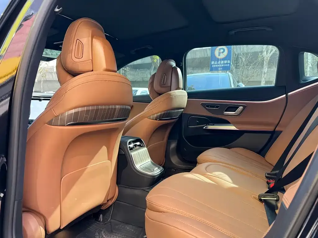 Mercedes-Benz E-Class 2025 из CN, фото 5