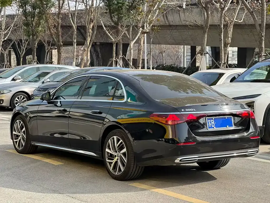 Mercedes-Benz E-Class 2025 из CN, фото 9