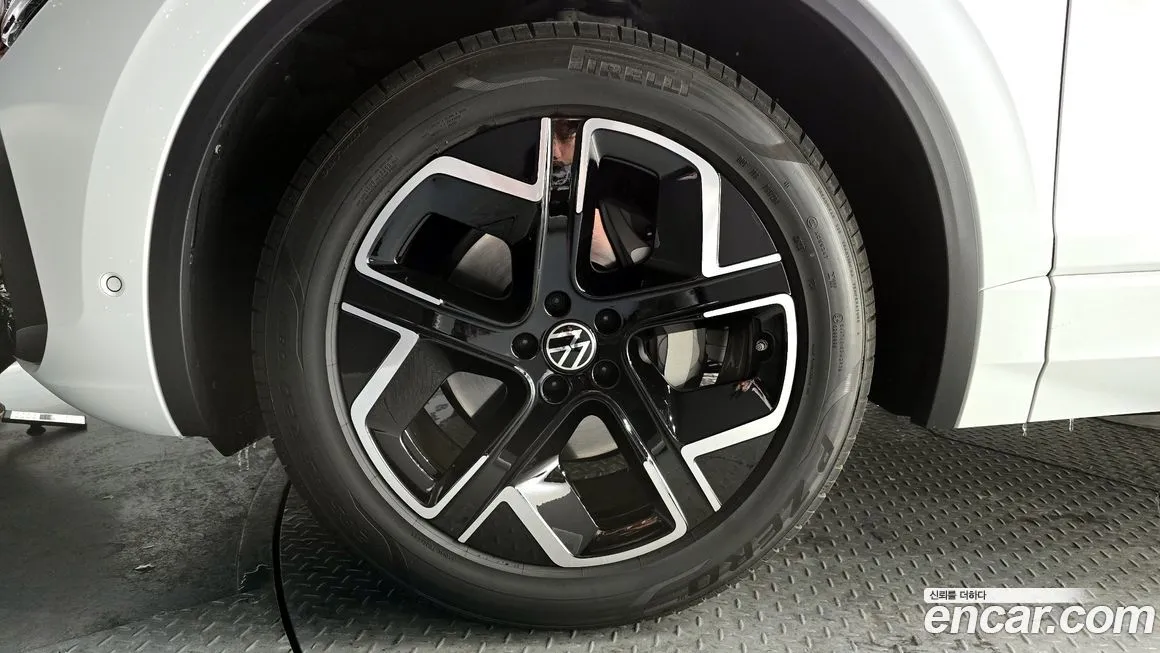Volkswagen Touareg 2026 из KR, фото 7