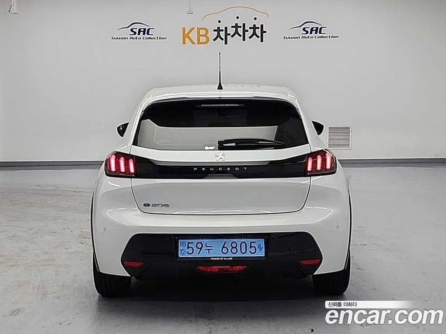 Peugeot 208 2022 из KR, фото 8