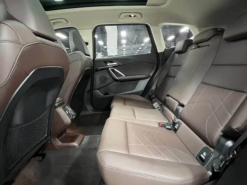 BMW X1 2024 из CN, фото 8