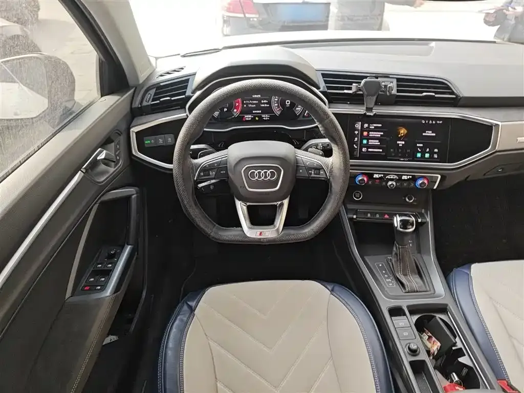 Audi Q3 2022 из CN, фото 2