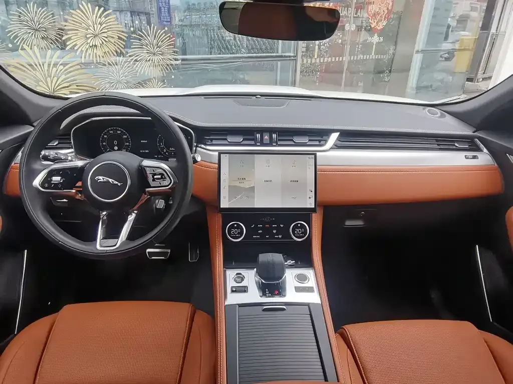 Jaguar F-PACE 2025 из CN, фото 10