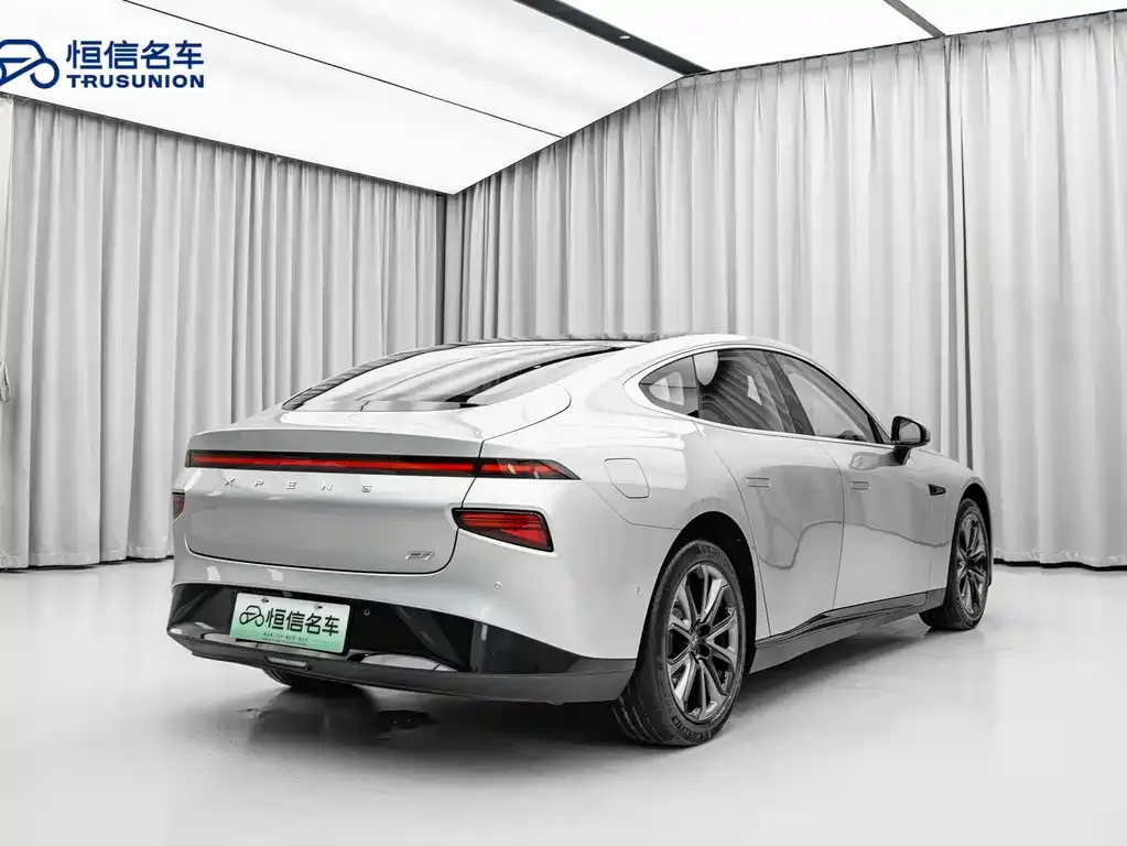 XPeng P7 — фото 8