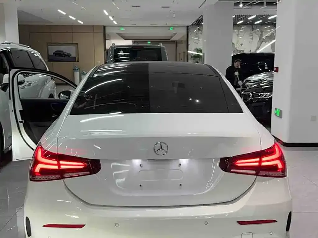 Mercedes-Benz A-Class 2023 из CN, фото 2