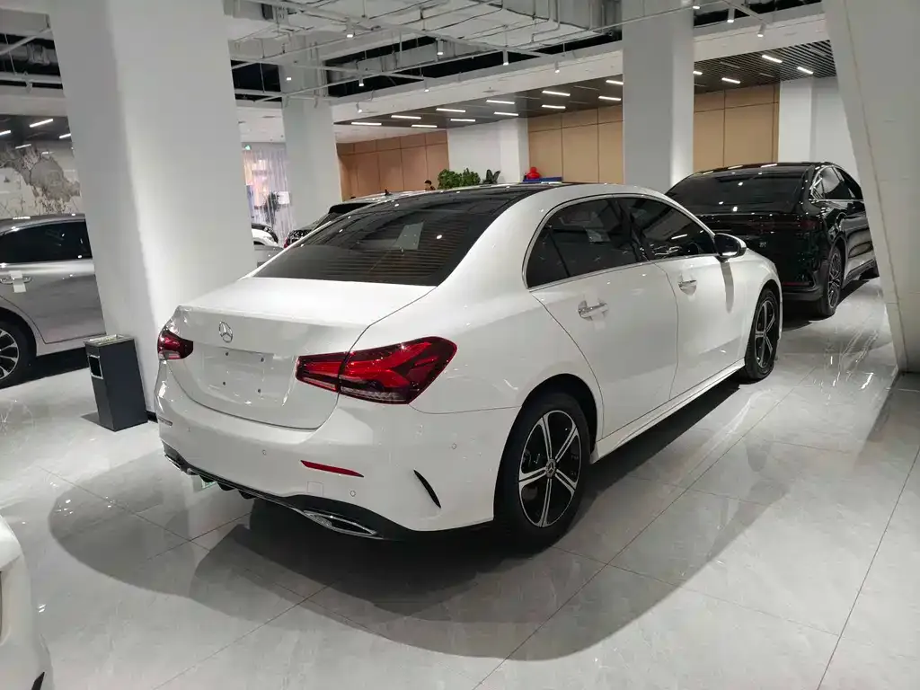 Mercedes-Benz A-Class 2023 из CN, фото 5
