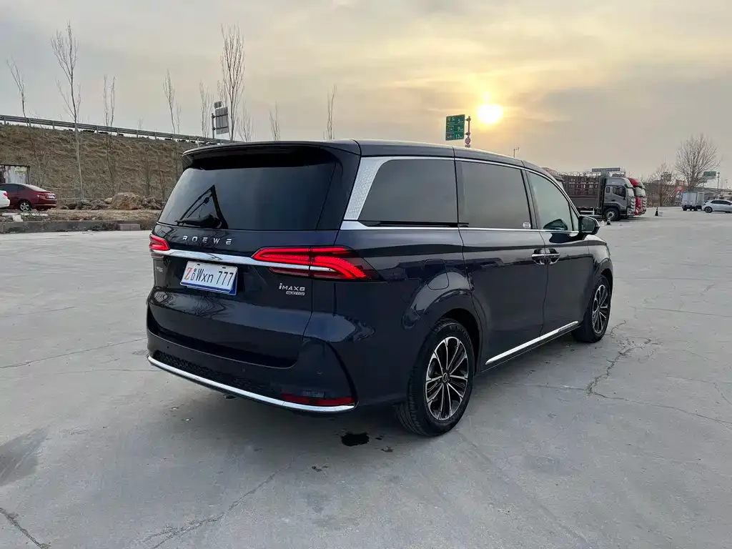 Roewe iMAX8 2022 из CN, фото 9