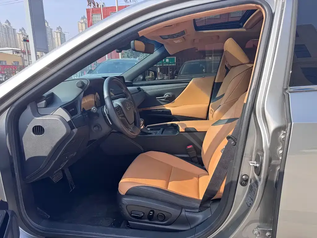 Lexus ES 2023 из CN, фото 7