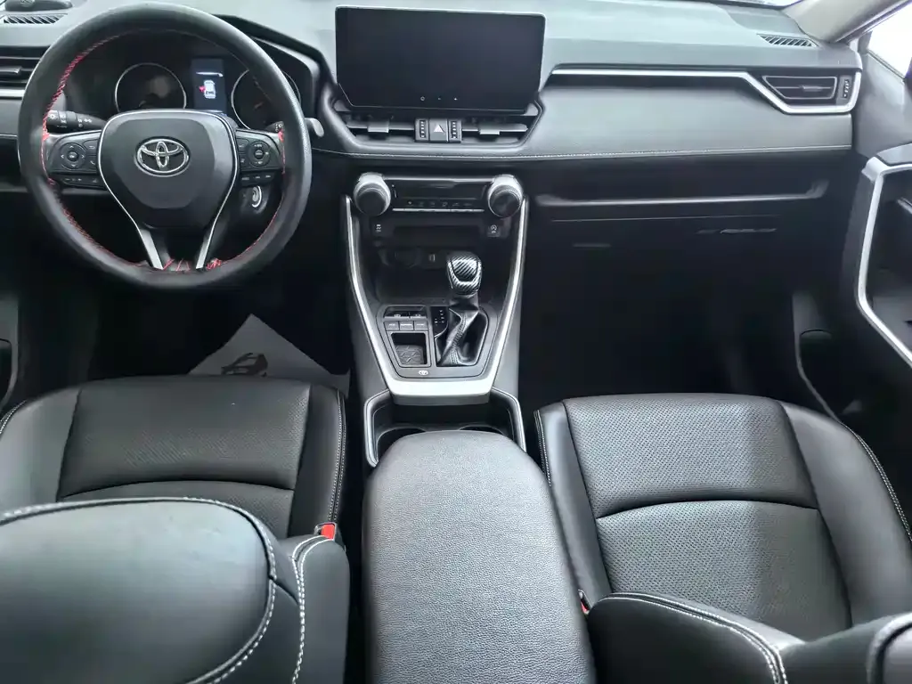 Toyota RAV4 2024 из CN, фото 9