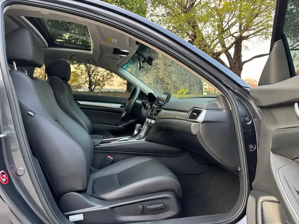 Honda Accord 2022 из CN, фото 5