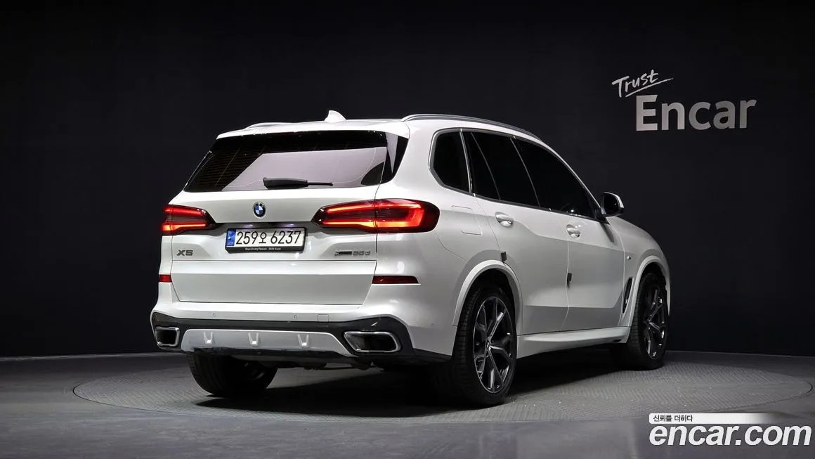 BMW X5 2023 из KR, фото 2