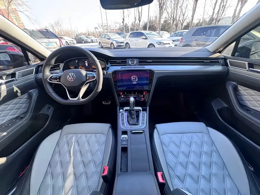 Volkswagen Magotan 2024 из CN, фото 4