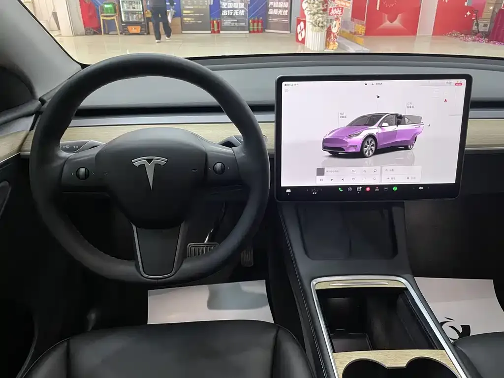 Tesla Model Y — фото 4