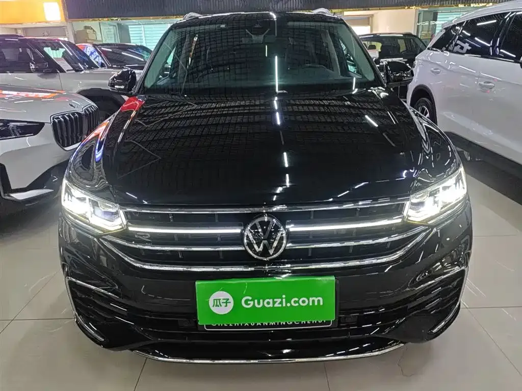 Volkswagen Tiguan L 2022 из CN, фото 2