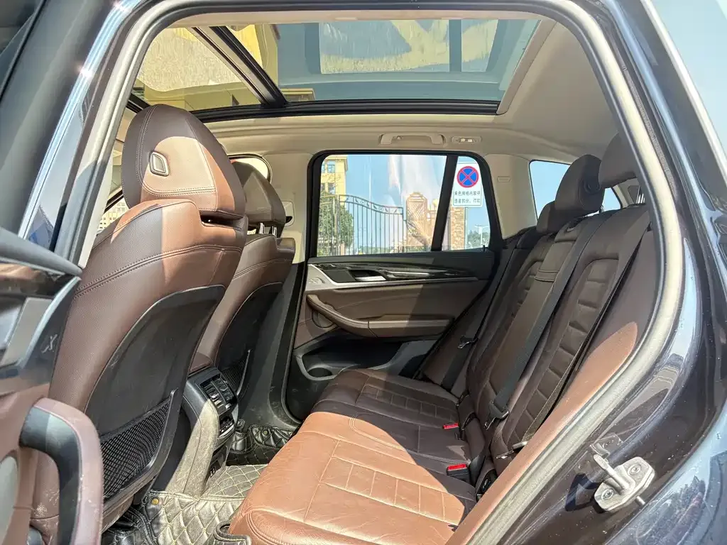 BMW X3 2021 из CN, фото 2