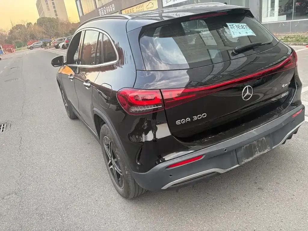 Mercedes-Benz EQA 2022 из CN, фото 3