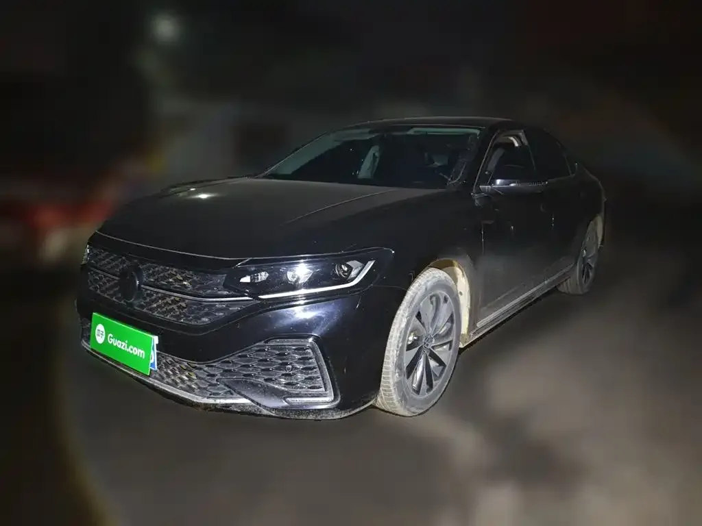 Volkswagen Passat — фото 1