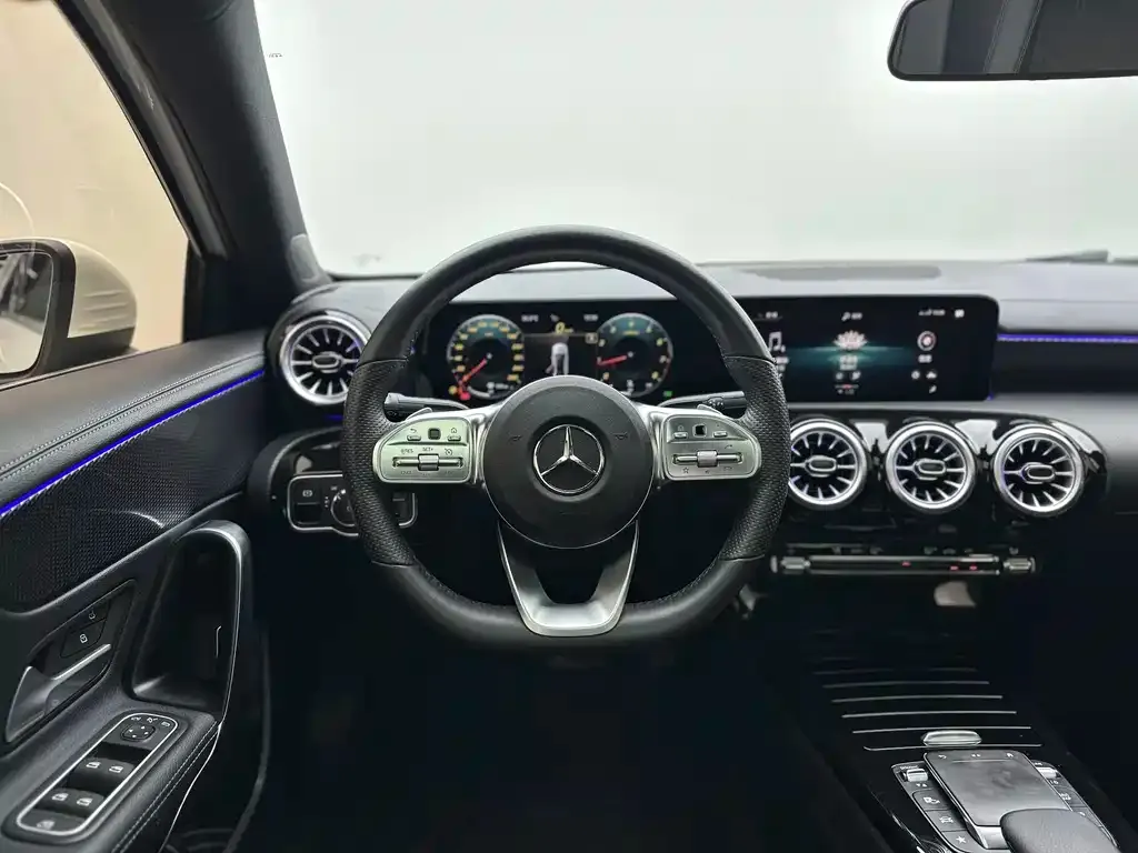 Mercedes-Benz A-Class 2022 из CN, фото 7