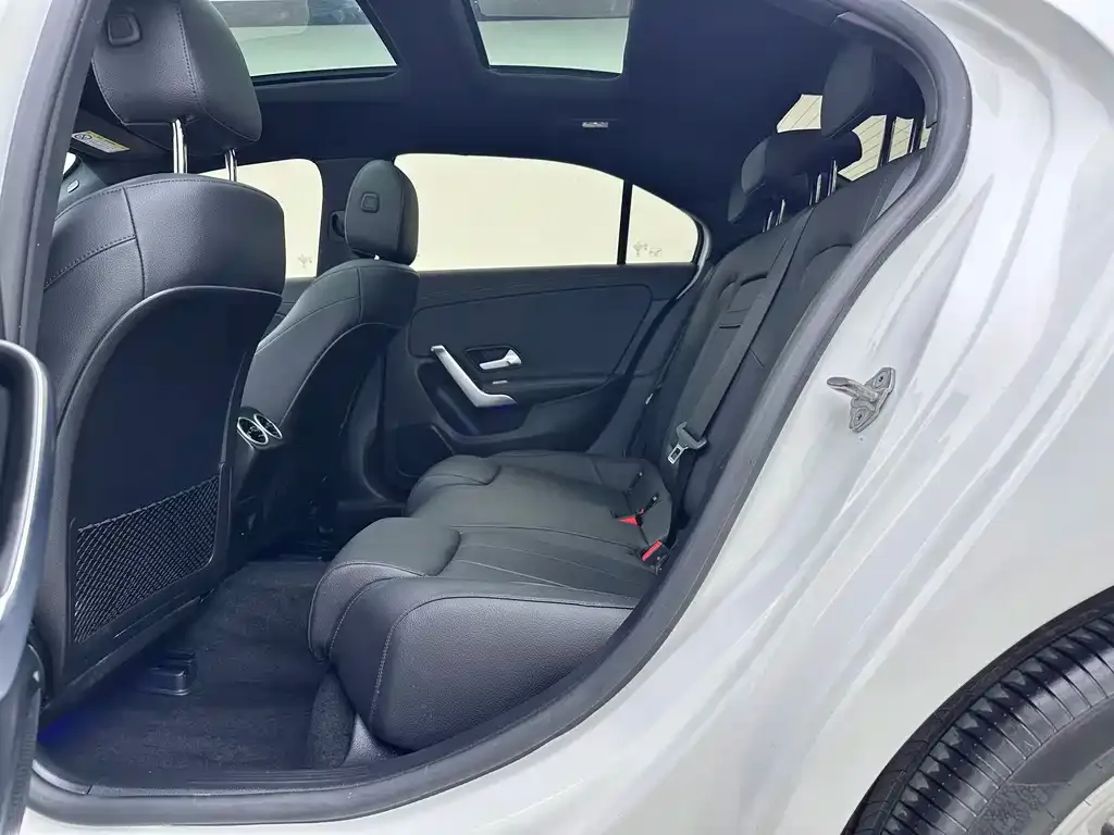 Mercedes-Benz A-Class 2022 из CN, фото 9