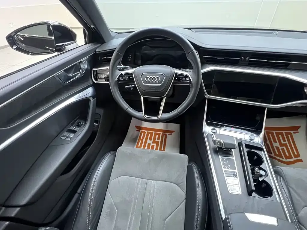 Audi A6L 2024 из CN, фото 2
