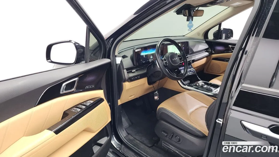 Kia Carnival — фото 10