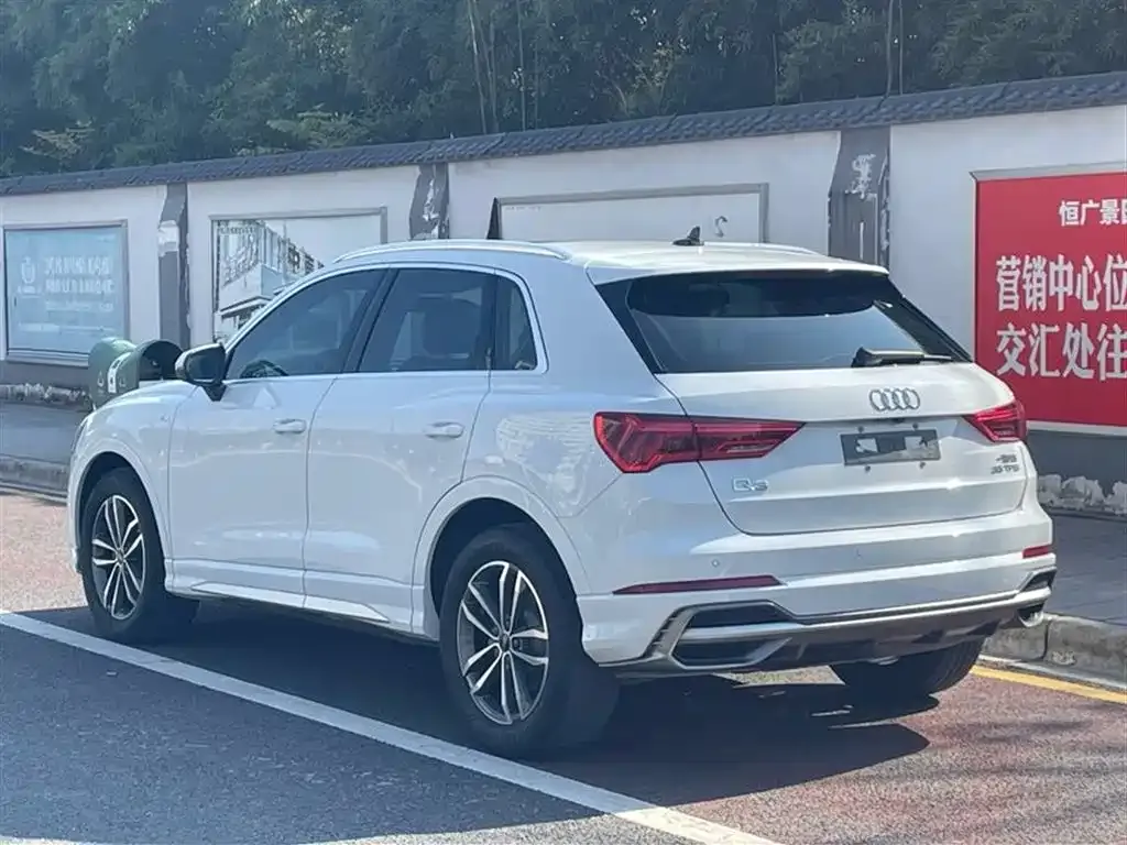 Audi Q3 — фото 3