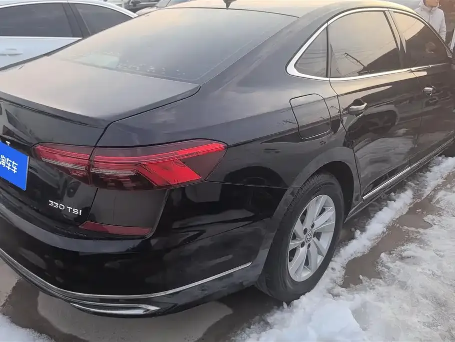 Volkswagen Passat — фото 7